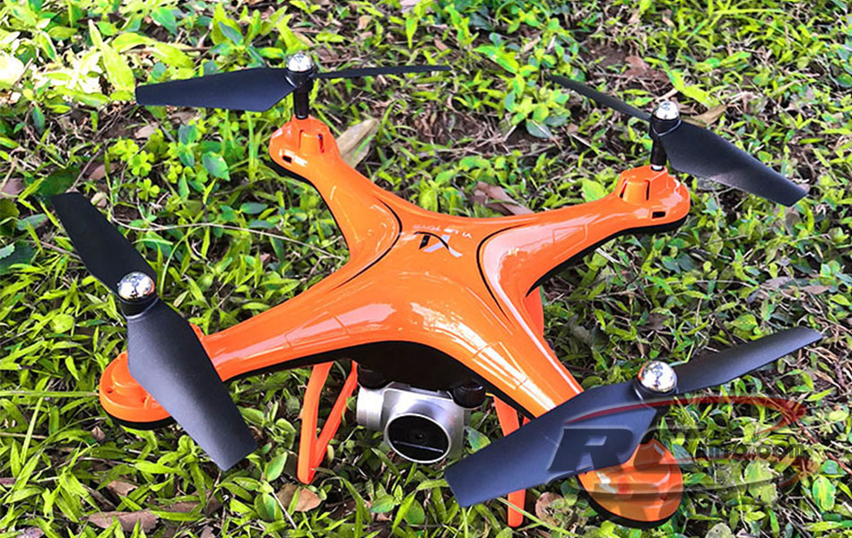 Máy bay điều khiển từ xa gắn camera Flycam S10 màu cam